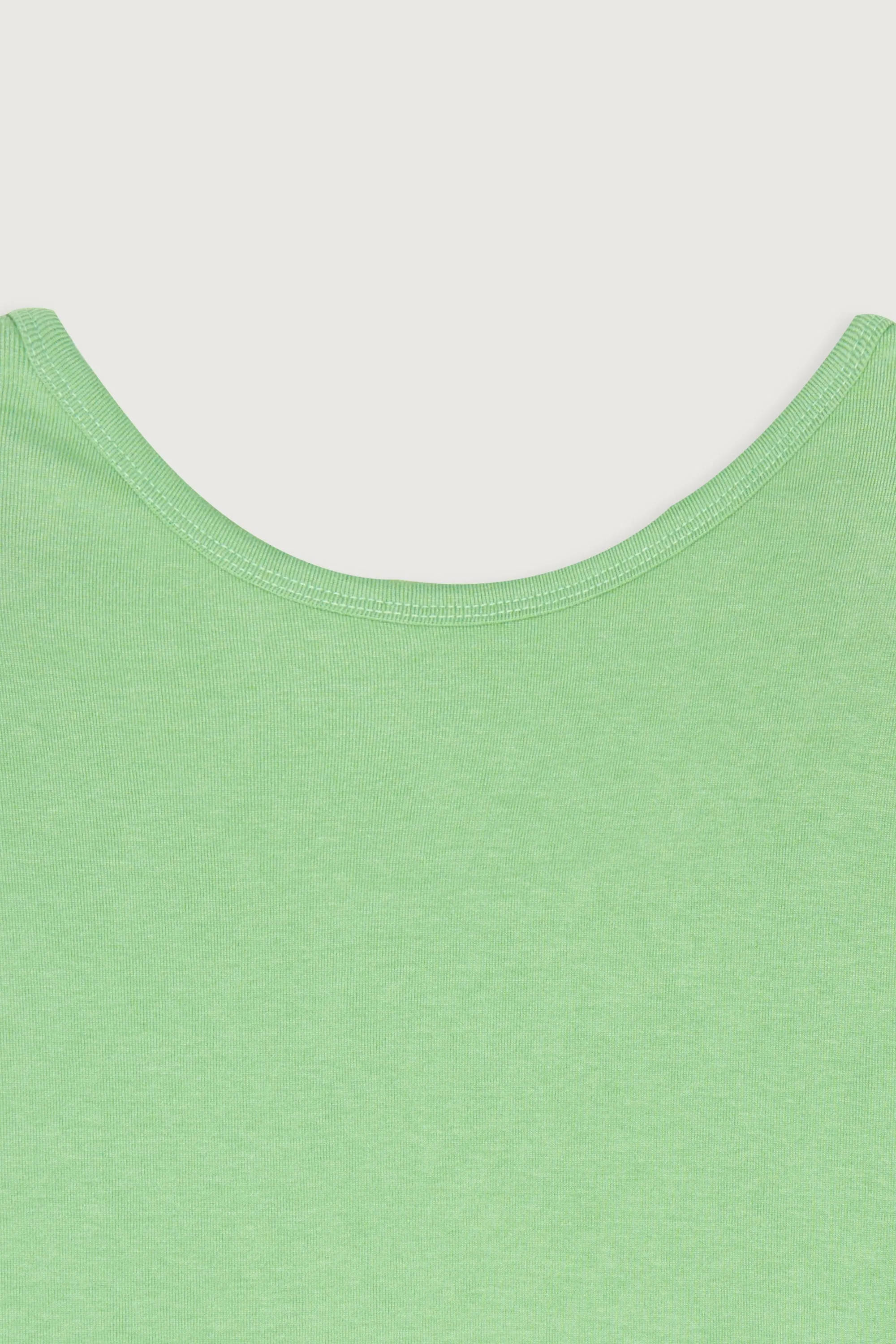 FITTED SHORT SLEEVE TEE