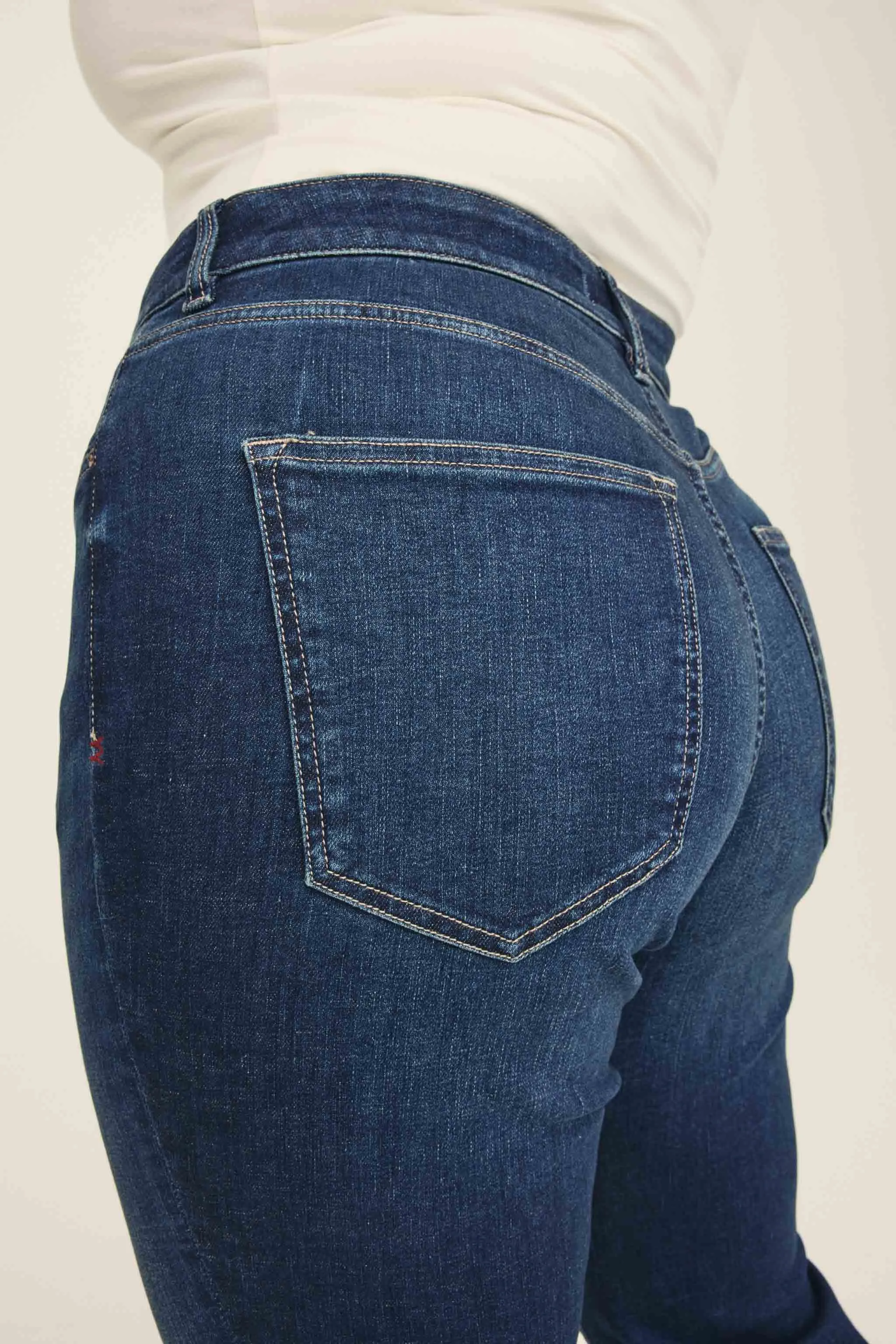 NAO STRETCH PLUS - HIGH RISE BOOTCUT JEANS | VROOM