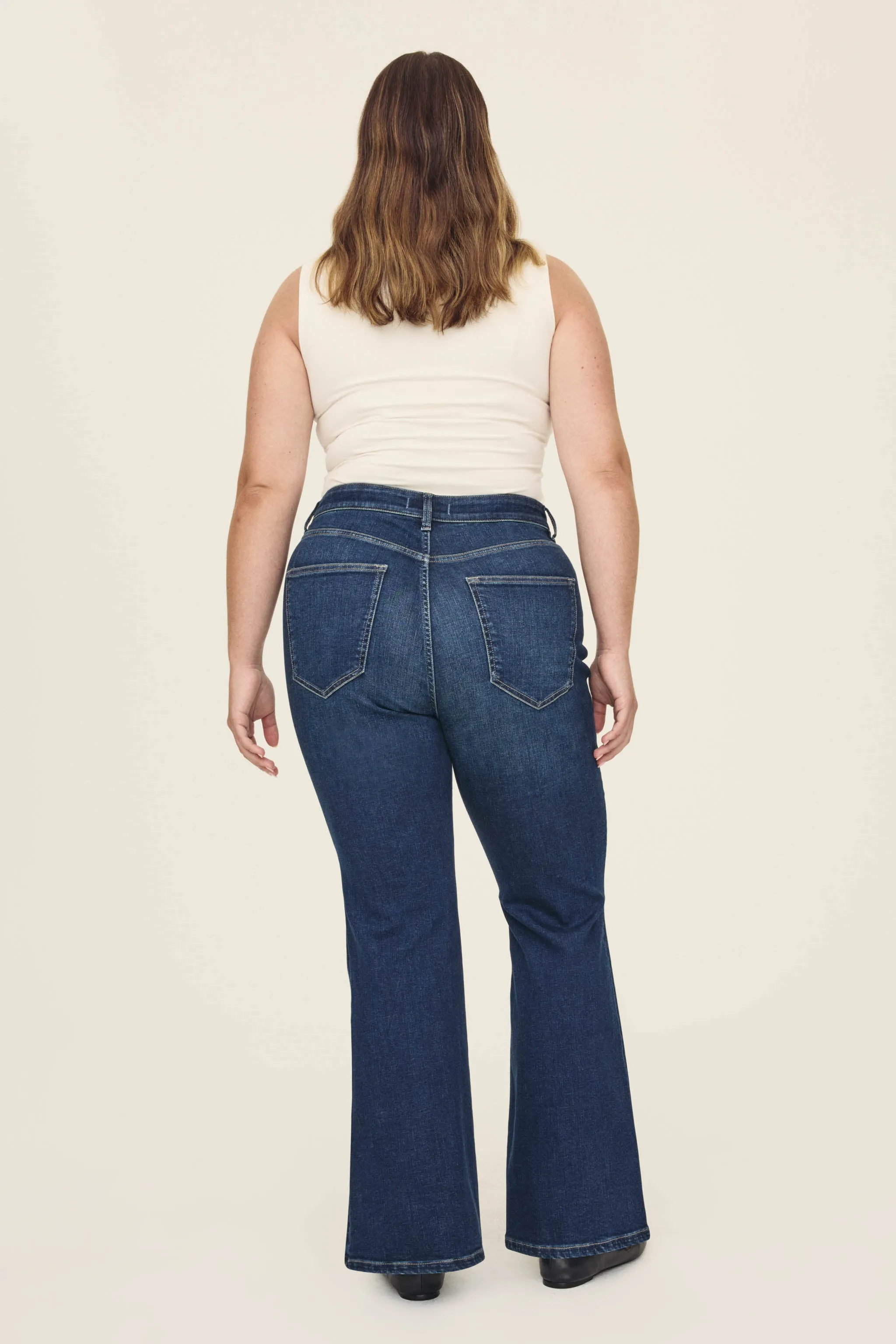NAO STRETCH PLUS - HIGH RISE BOOTCUT JEANS | VROOM