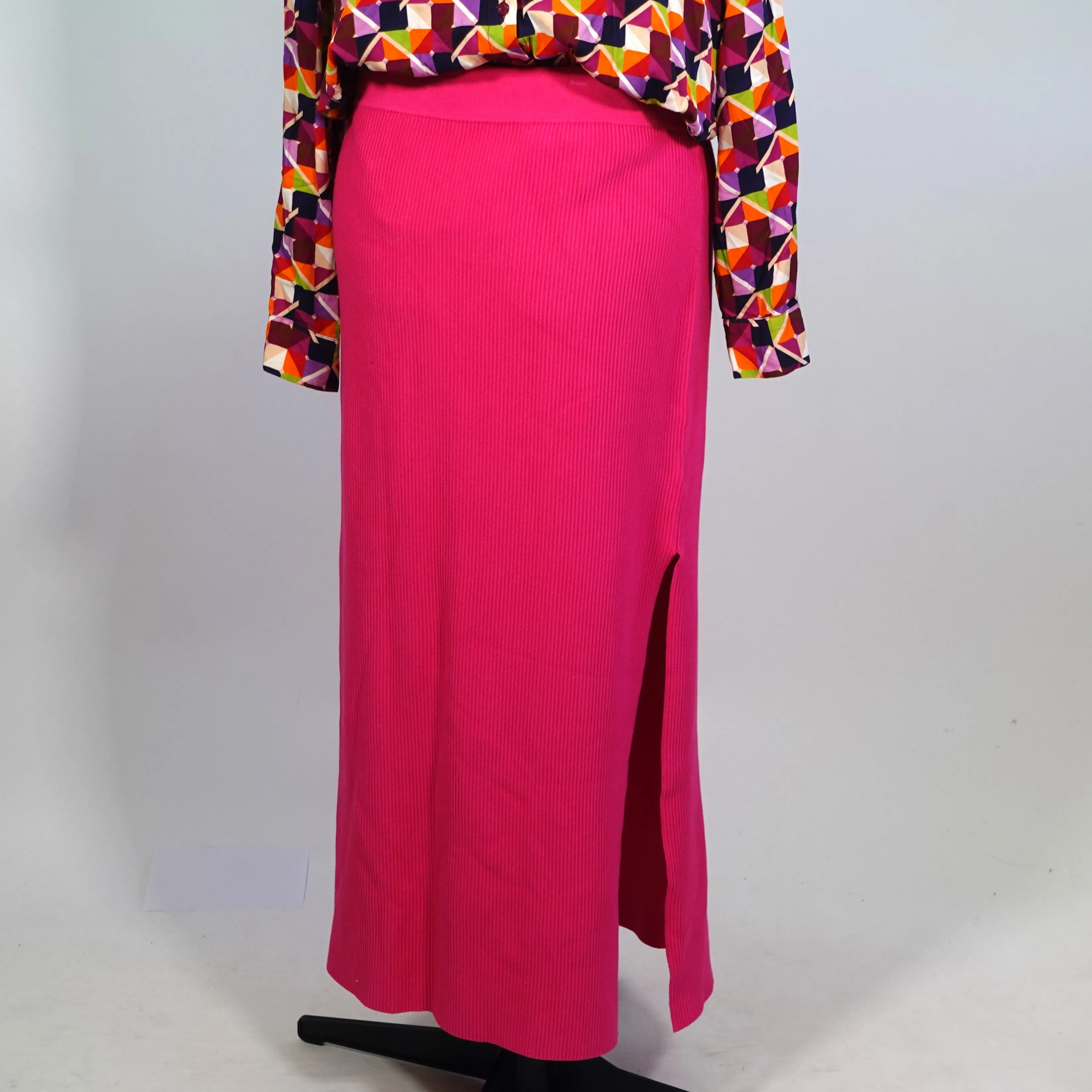 Pink Ribbed Sweater Knit Midi Skirt NWT